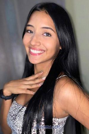 201584 - Daniela Edad: 21 - Colombia