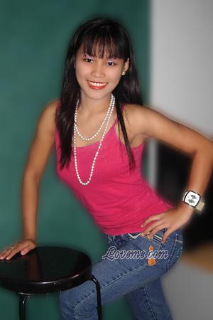 100329 - Marylou Edad: 25 - Filipinas