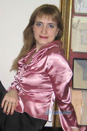 107402 - Ekaterina Edad: 38 - Rusia