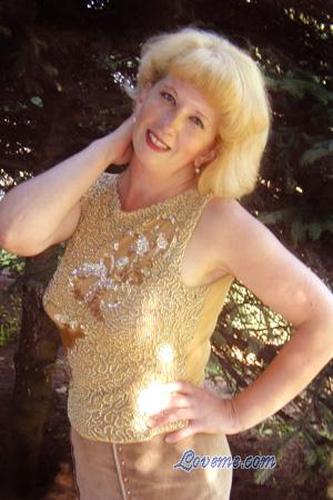 110172 - Elena Edad: 46 - Rusia