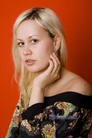 112404 - Irina Edad: 37 - Rusia