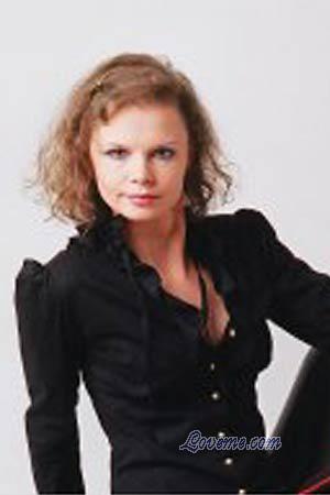 115462 - Victoria Edad: 46 - Rusia