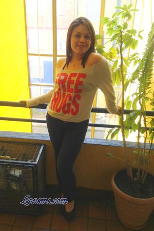 141043 - Deyanira Edad: 36 - Colombia