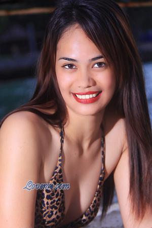 145777 - Debbie Edad: 23 - Filipinas