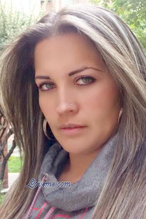 152050 - Claudia Edad: 42 - Colombia
