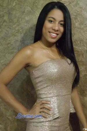 152052 - Angela Edad: 38 - Colombia