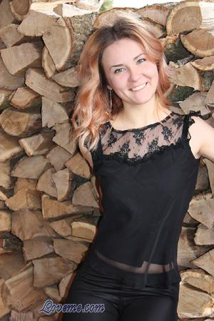 153393 - Elina Años: 29 - Ucrania