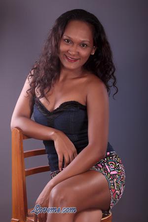 159634 - Stephanie Edad: 37 - Filipinas