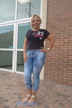 160030 - Yetris Edad: 46 - Colombia