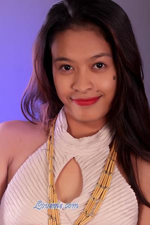 162552 - Almaira Edad: 27 - Filipinas