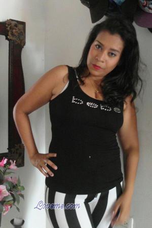 162810 - Farrah Edad: 41 - Colombia