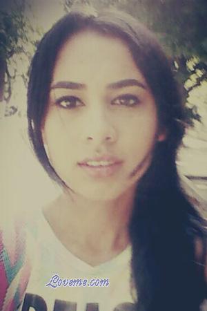 162947 - Adriana Edad: 28 - Colombia