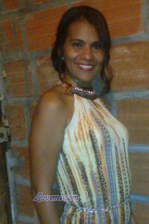 163098 - Zandra Edad: 48 - Colombia