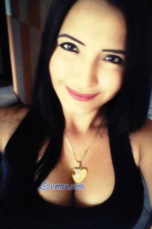 169884 - Diana Edad: 28 - Venezuela