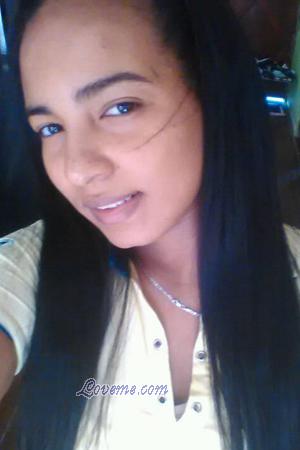 171057 - Jenifer Edad: 29 - Colombia