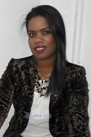 172014 - Yulith Edad: 37 - Colombia