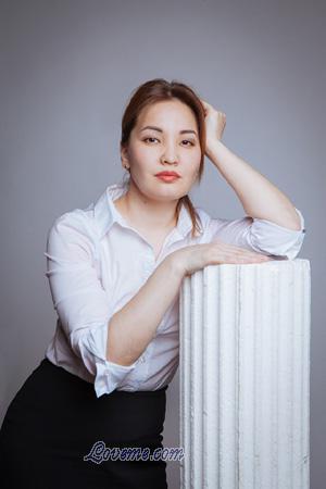 172086 - Elmira Edad: 40 - Kazajst&aacute;n