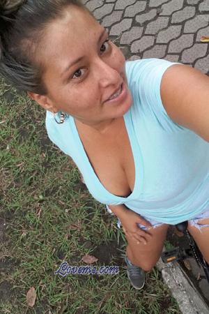 172828 - Yina Edad: 34 - Colombia