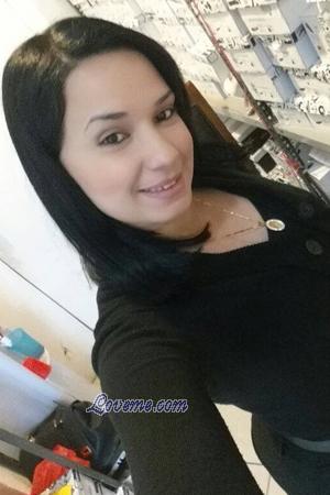 172948 - Yissel Edad: 35 - Dominican Republic