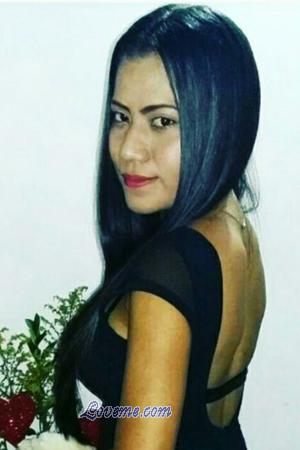 174138 - Yesenia Edad: 30 - Colombia