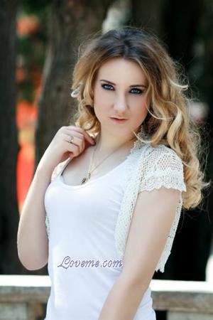 174309 - Yuliia Edad: 27 - Ucrania