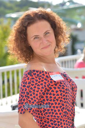 174849 - Elena Años: 43 - Ucrania