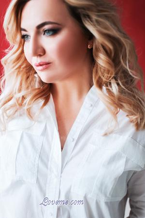 175431 - Elena Edad: 41 - Russia