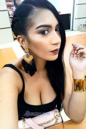 176235 - Margaret Edad: 36 - Colombia