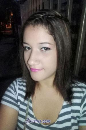 177978 - Stefany Edad: 30 - Colombia