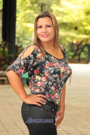 179208 - Beatriz Edad: 52 - Colombia