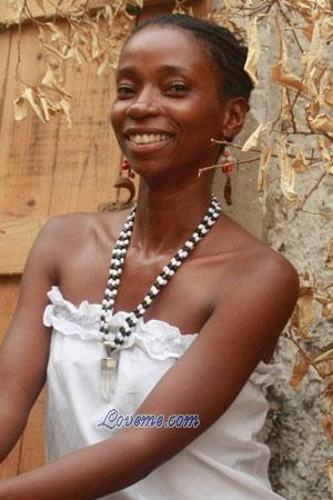 180080 - Teolinda Edad: 41 - Colombia