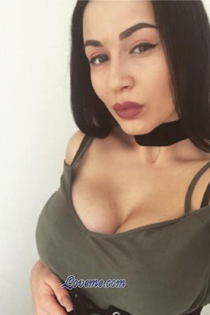 180683 - Alexandra Edad: 28 - Ucrania