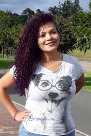 181313 - Lizeth Edad: 31 - Colombia
