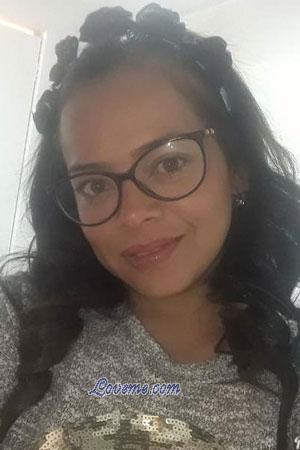 181685 - Martha Edad: 42 - Colombia