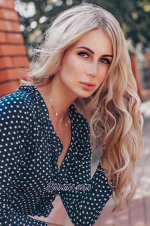 182056 - Julia Edad: 36 - Russia