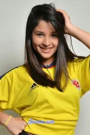 182523 - Fernanda Edad: 27 - Venezuela