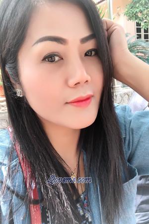 184214 - Sasinat Edad: 43 - Tailandia