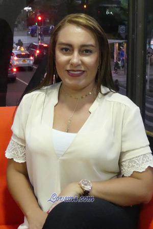 184308 - Lina Maria Edad: 42 - Colombia
