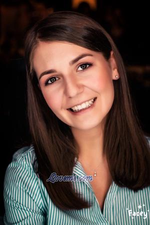 185696 - Karina Edad: 25 - Ucrania