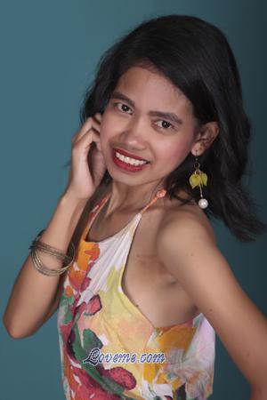 185746 - Irene Edad: 36 - Filipinas