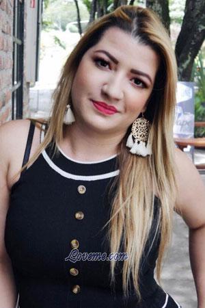 186686 - Guissela Edad: 35 - Colombia