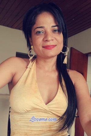 186688 - Yolanda Edad: 42 - Colombia