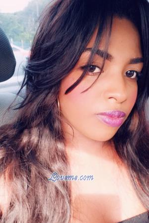 188167 - Laura Edad: 29 - Colombia