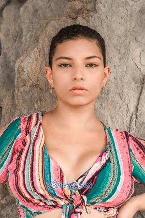 189226 - Angela Edad: 22 - Colombia