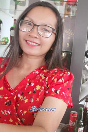 190487 - Jarunee Edad: 44 - Tailandia