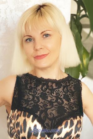 190583 - Kristina Edad: 39 - Rusia