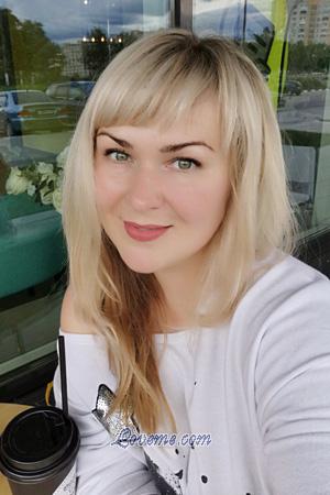 191113 - Irina Edad: 42 - Russia