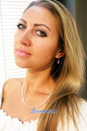 193012 - Inna Edad: 42 - Rusia