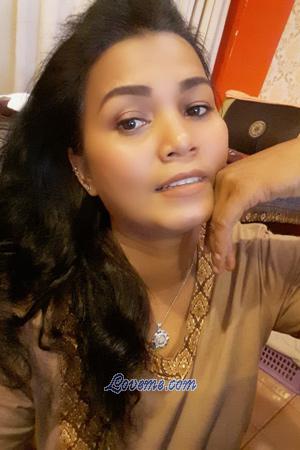 194259 - Phonthip Edad: 43 - Tailandia