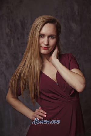 195287 - Valentina Edad: 32 - Rusia